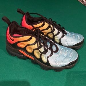 Womens Nike Vapormax Plus- Size 8.5- Brand New